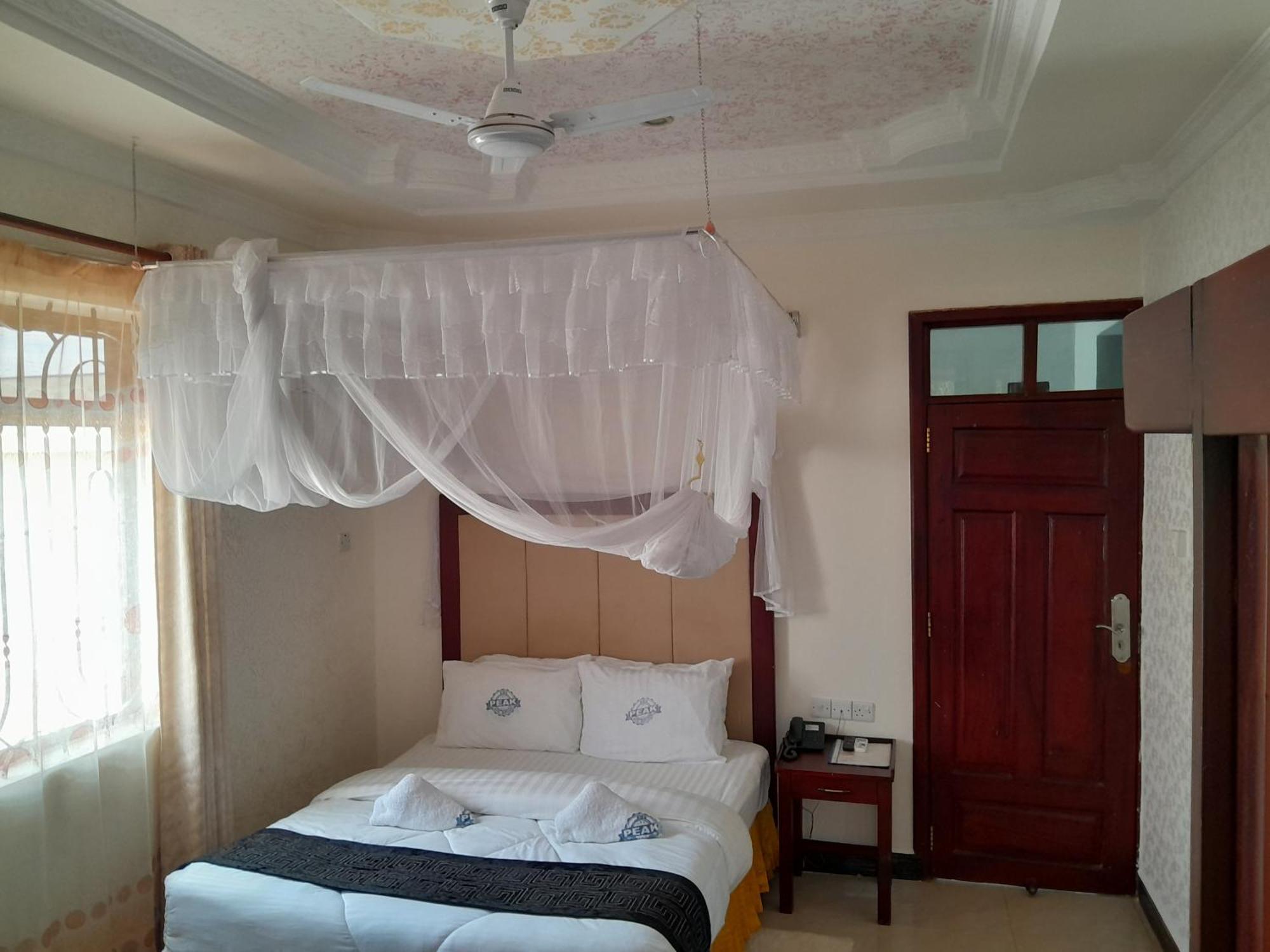Kibo Peak Palace Hotel Morogoro Extérieur photo