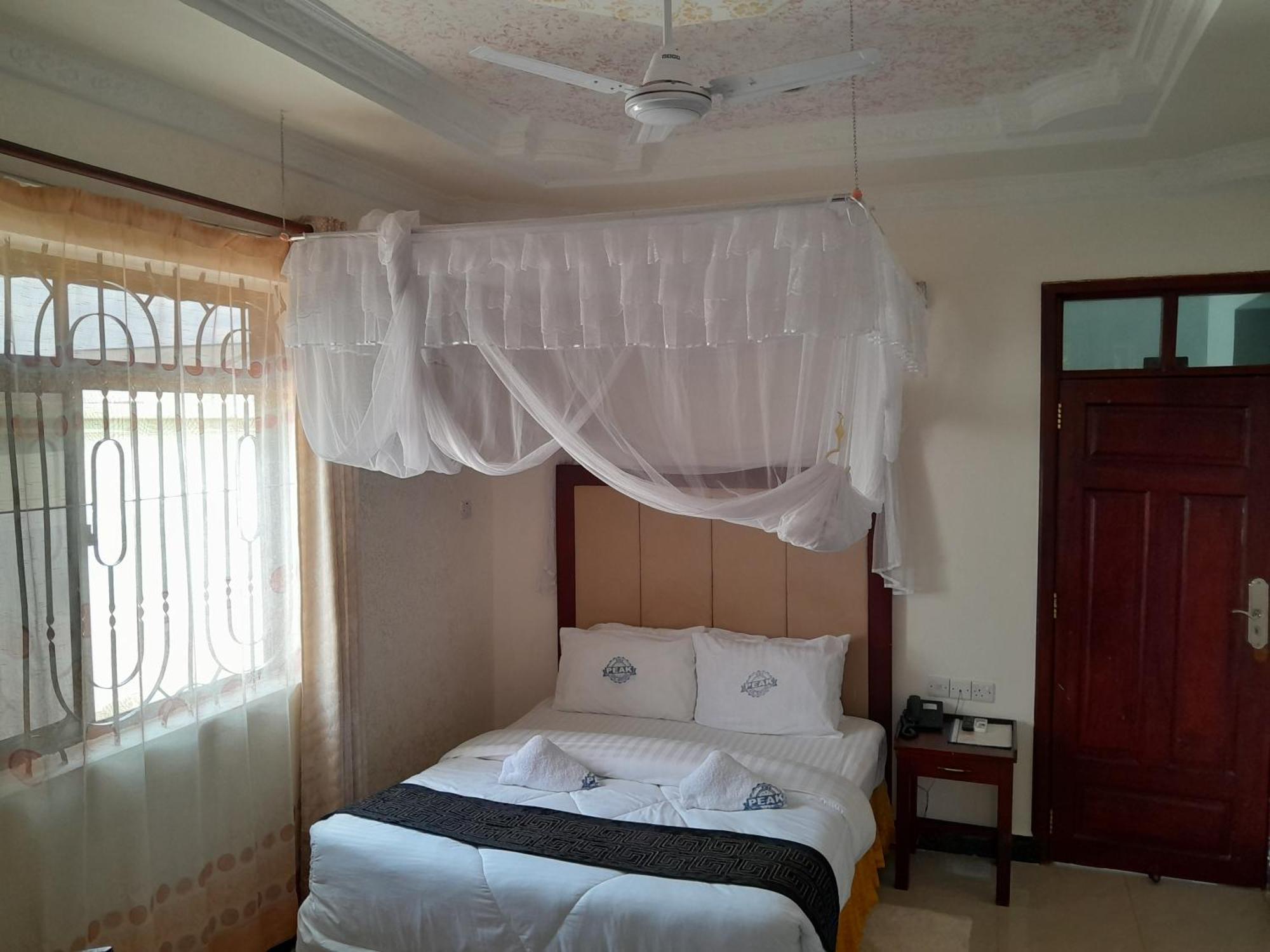Kibo Peak Palace Hotel Morogoro Extérieur photo