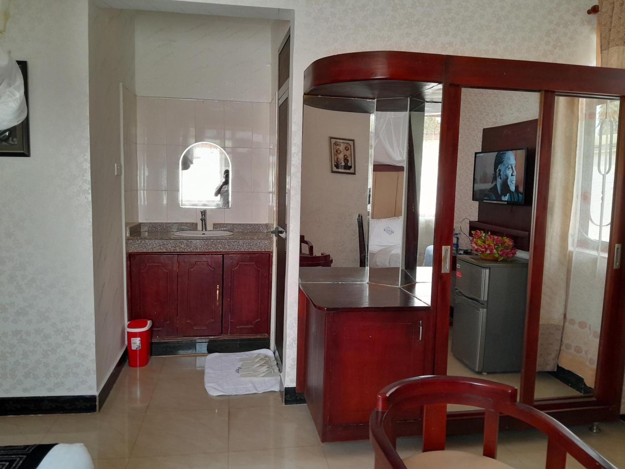 Kibo Peak Palace Hotel Morogoro Extérieur photo