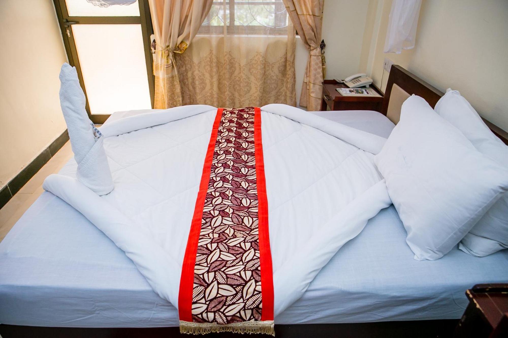 Kibo Peak Palace Hotel Morogoro Extérieur photo